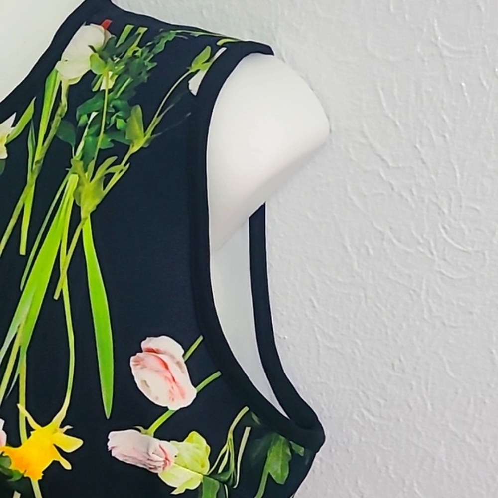 Victoria Beckham Floral Spring Sleeveless Mini-Dress, Size Medium - Picture 5 of 9